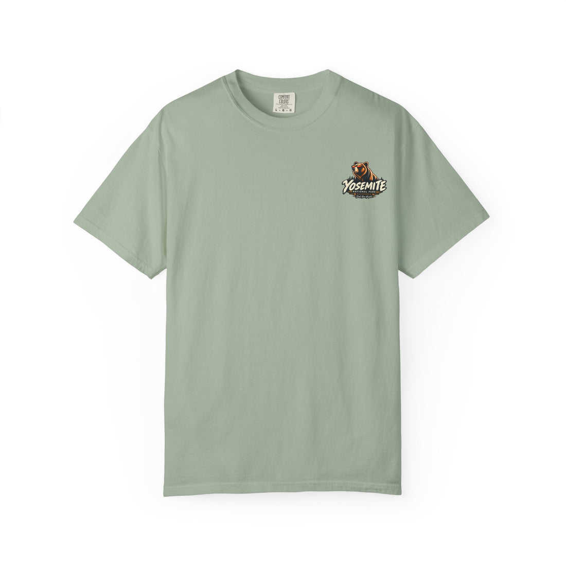 Yosemite National Park Black Bear – Seek New Heights T-Shirt