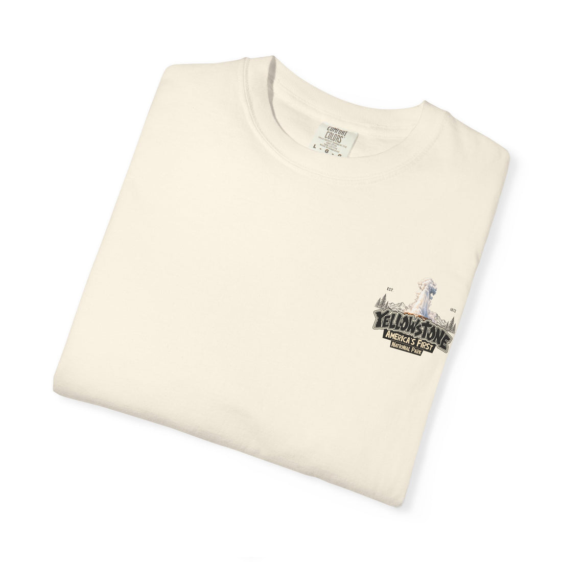 Yellowstone Old Faithful – Where the Wild Still Roams T-Shirt Model1