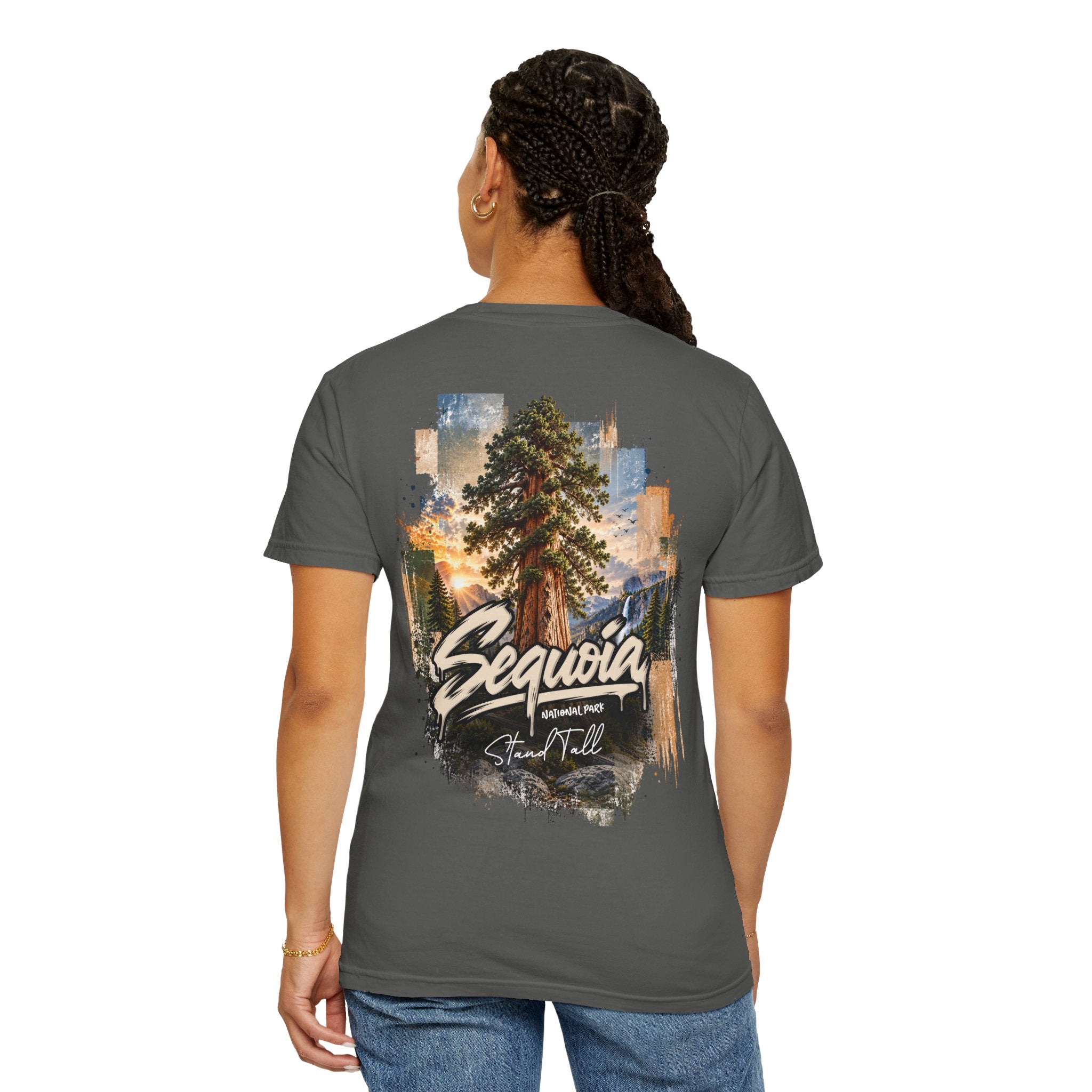 Sequoia National Park – Giant Sequoia Stand Tall Graphic T-Shirt