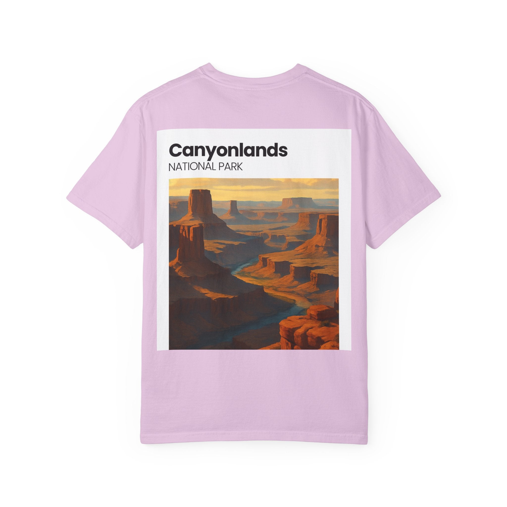 Canyonlands National Park landscape T-Shirt | desert canyon sunset