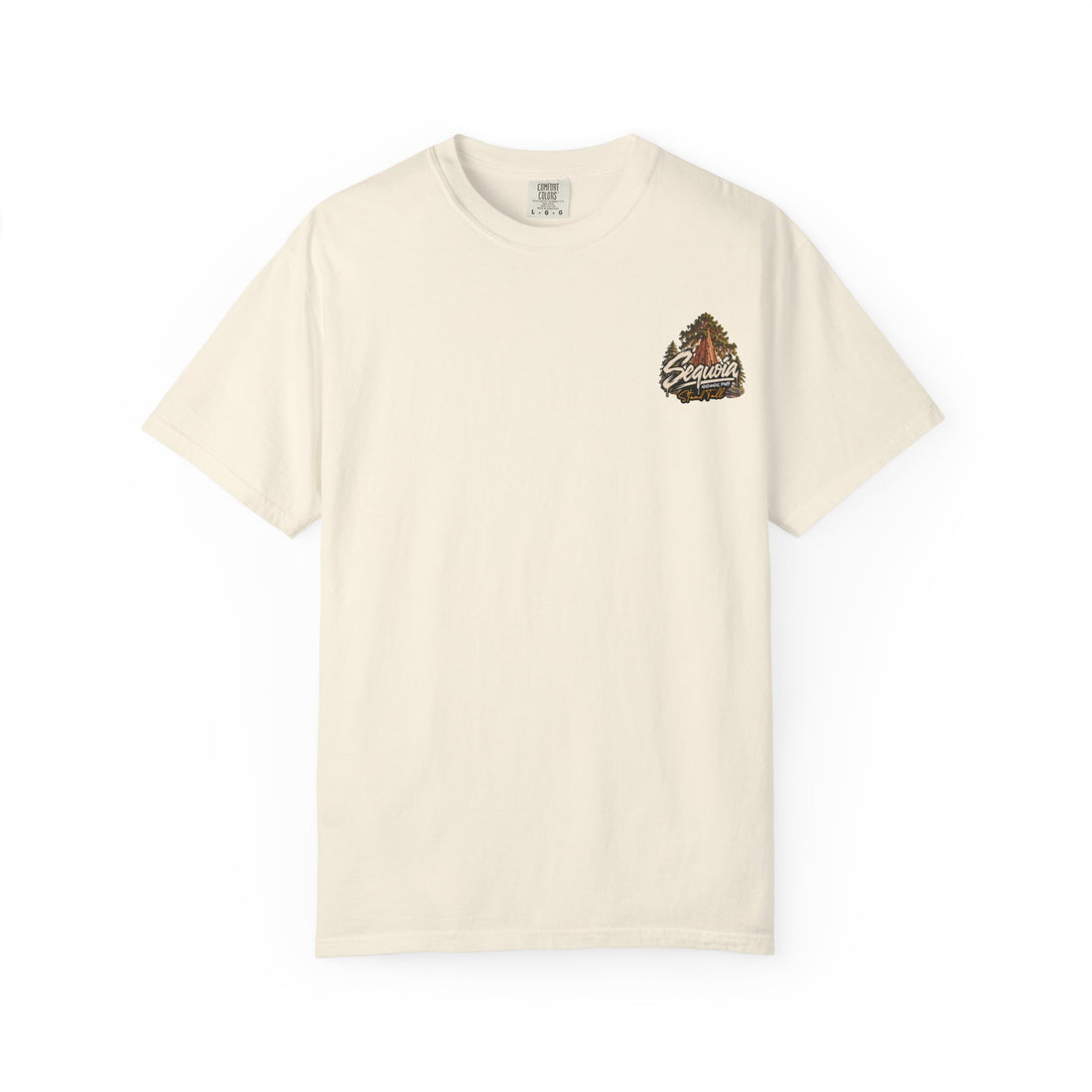Sequoia National Park – Giant Sequoia Stand Tall Graphic T-Shirt