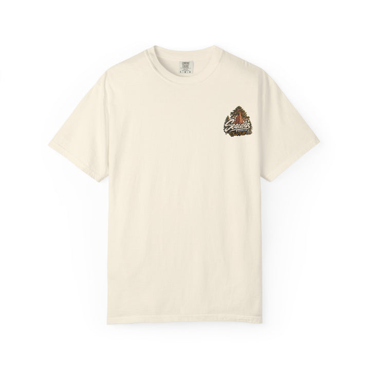 Sequoia National Park – Giant Sequoia Stand Tall Graphic T-Shirt