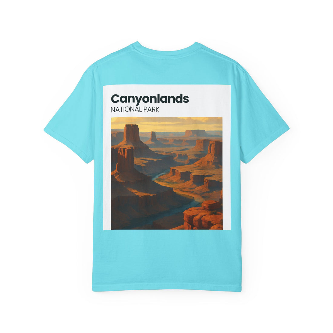 Canyonlands National Park landscape T-Shirt | desert canyon sunset