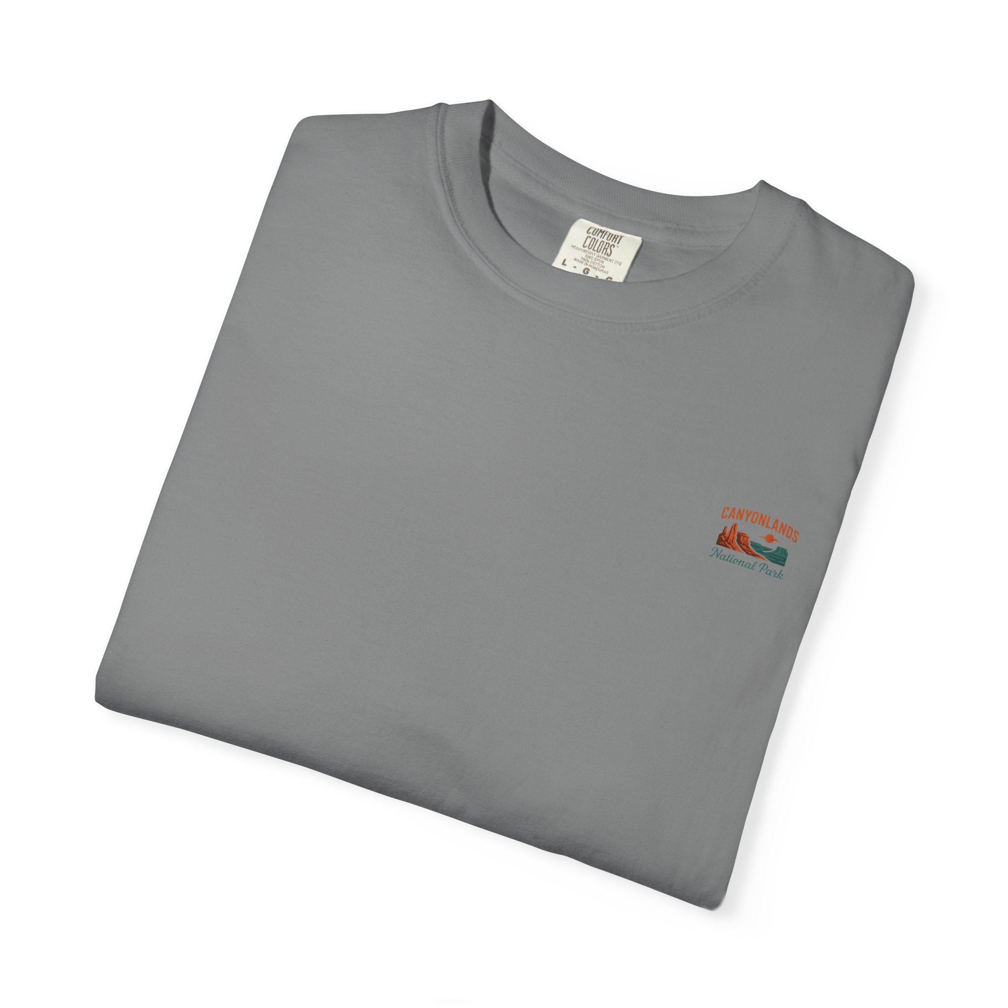 Canyonlands National Park landscape T-Shirt | desert canyon sunset
