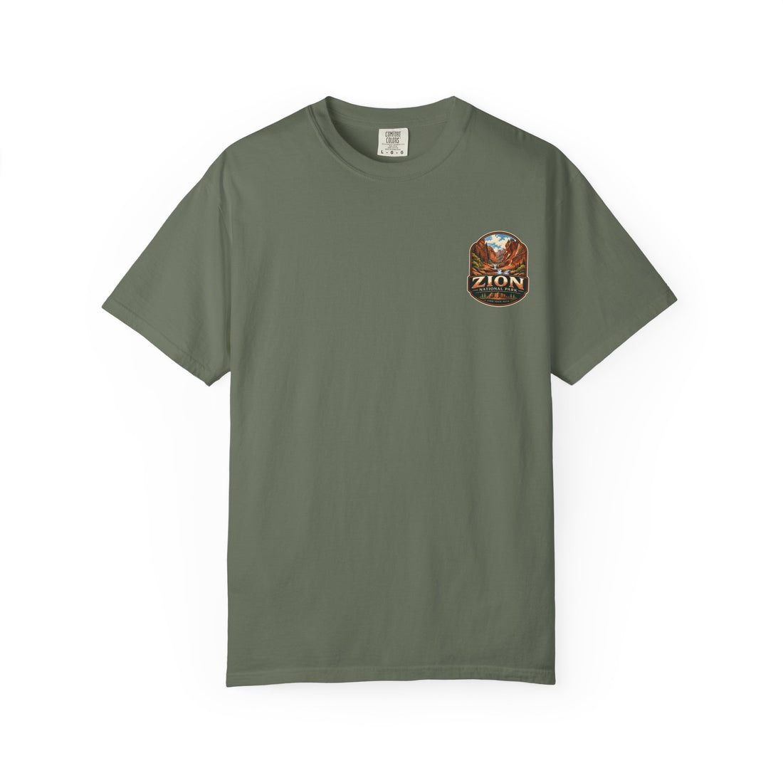 Red Cliffs Zion National Park Vintage Graphic T-Shirt