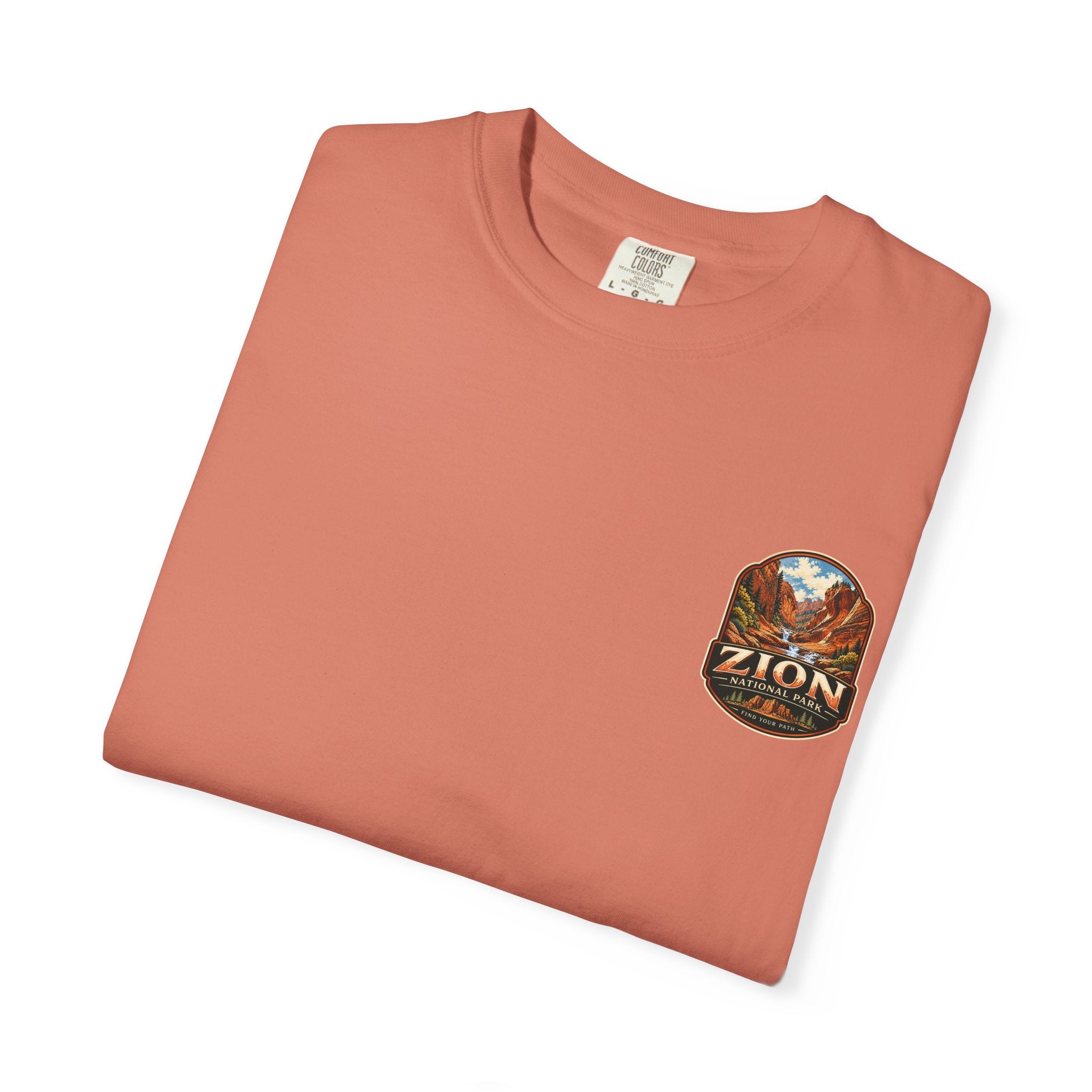 Red Cliffs Zion National Park Vintage Graphic T-Shirt