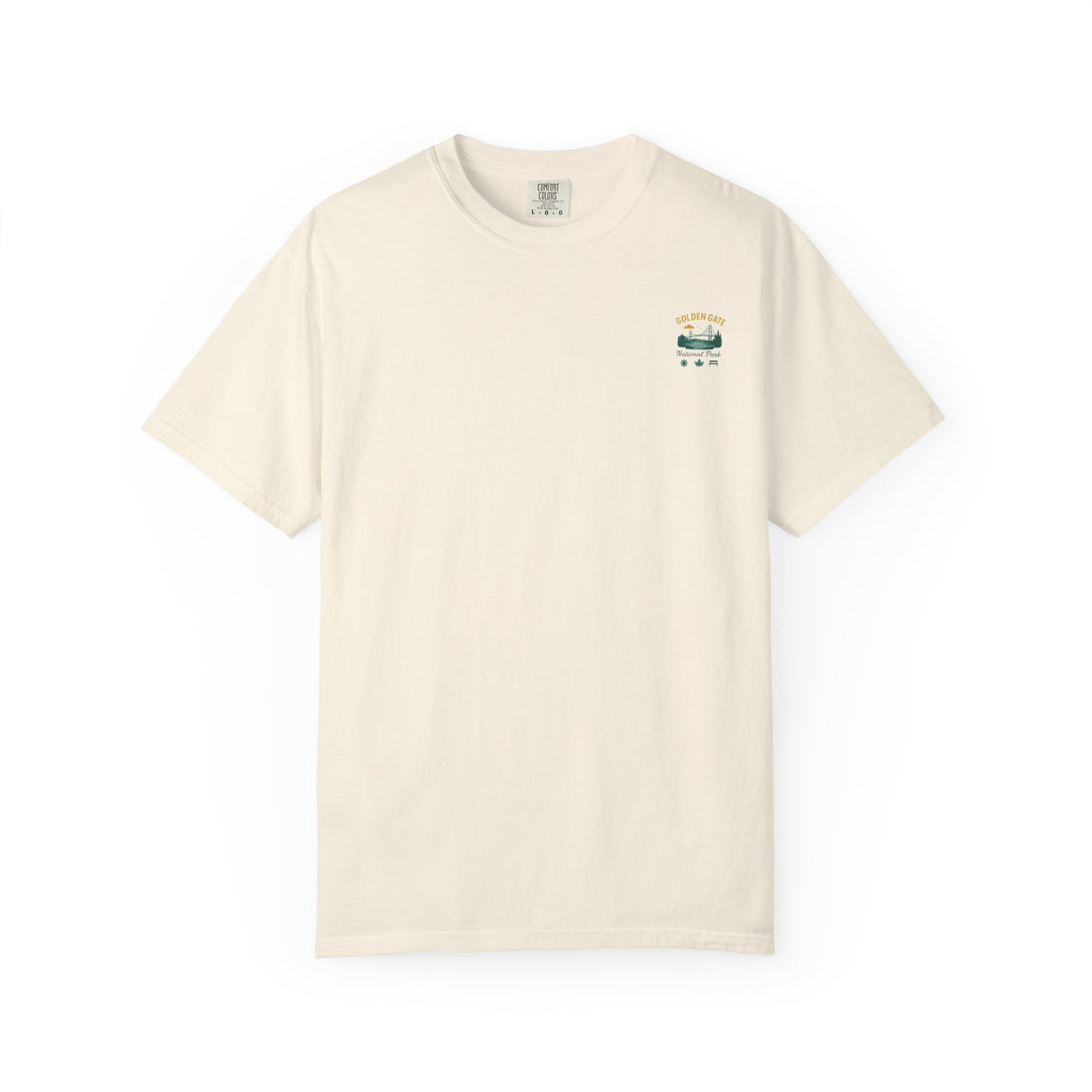 Golden Gate National Park Poster T-shirt | Vintage Sunset Bridge Design