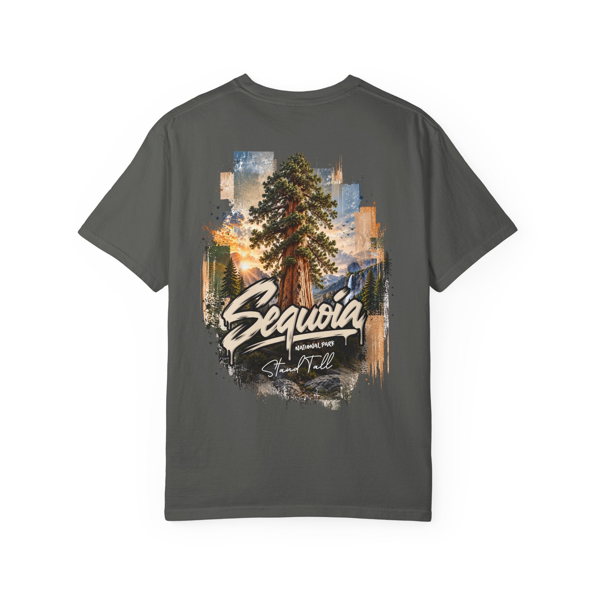 Sequoia National Park – Giant Sequoia Stand Tall Graphic T-Shirt