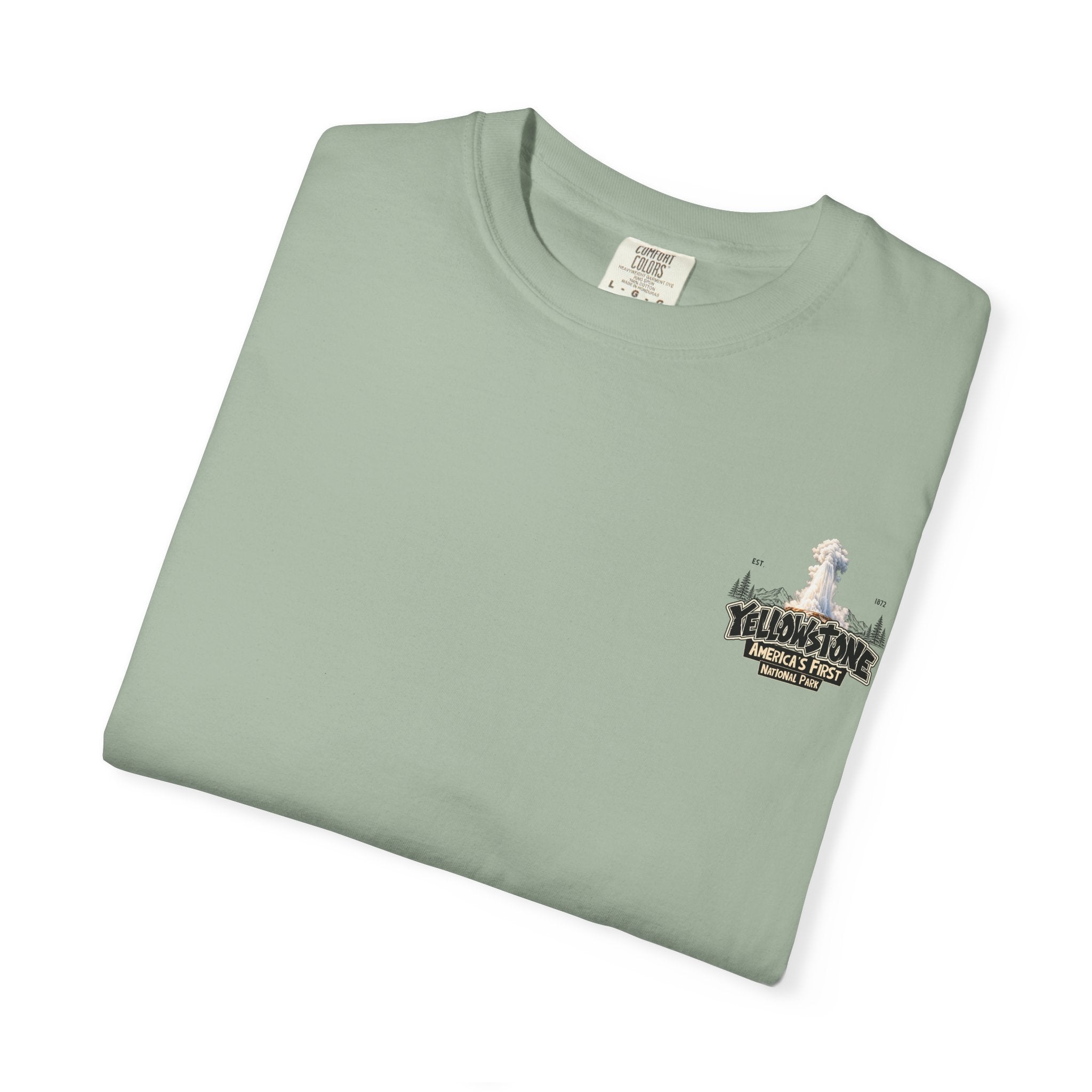 Yellowstone Old Faithful – Where the Wild Still Roams T-Shirt Model1