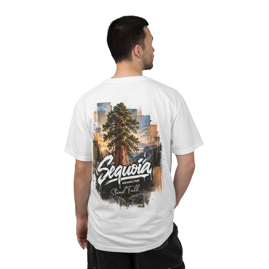 Sequoia National Park – Giant Sequoia Stand Tall Graphic T-Shirt