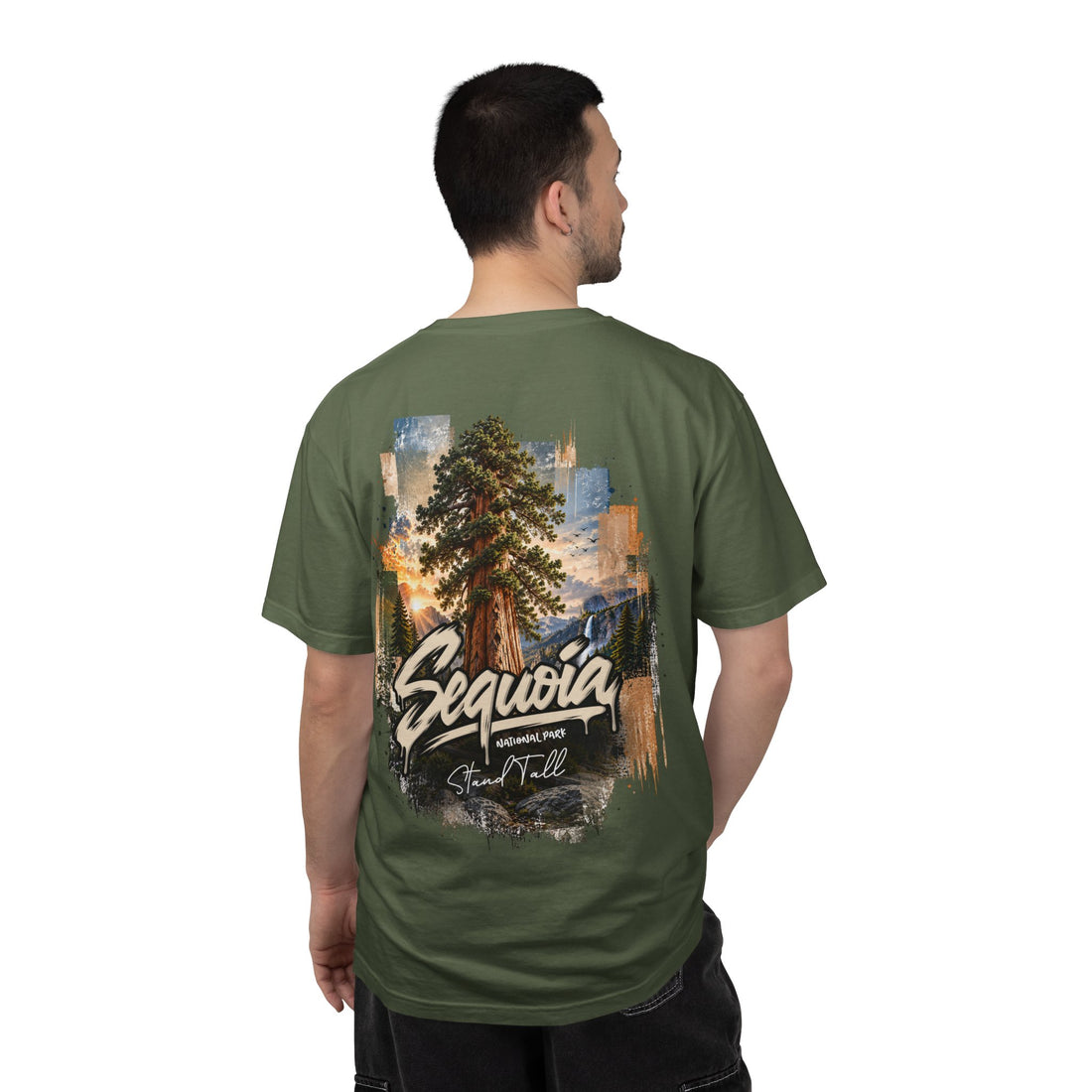 Sequoia National Park – Giant Sequoia Stand Tall Graphic T-Shirt