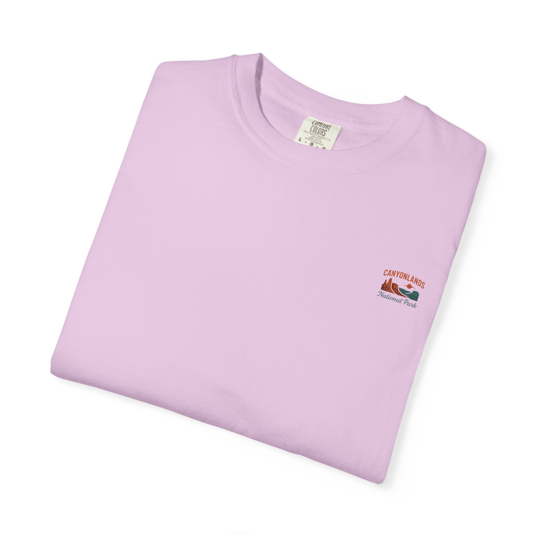 Canyonlands National Park landscape T-Shirt | desert canyon sunset