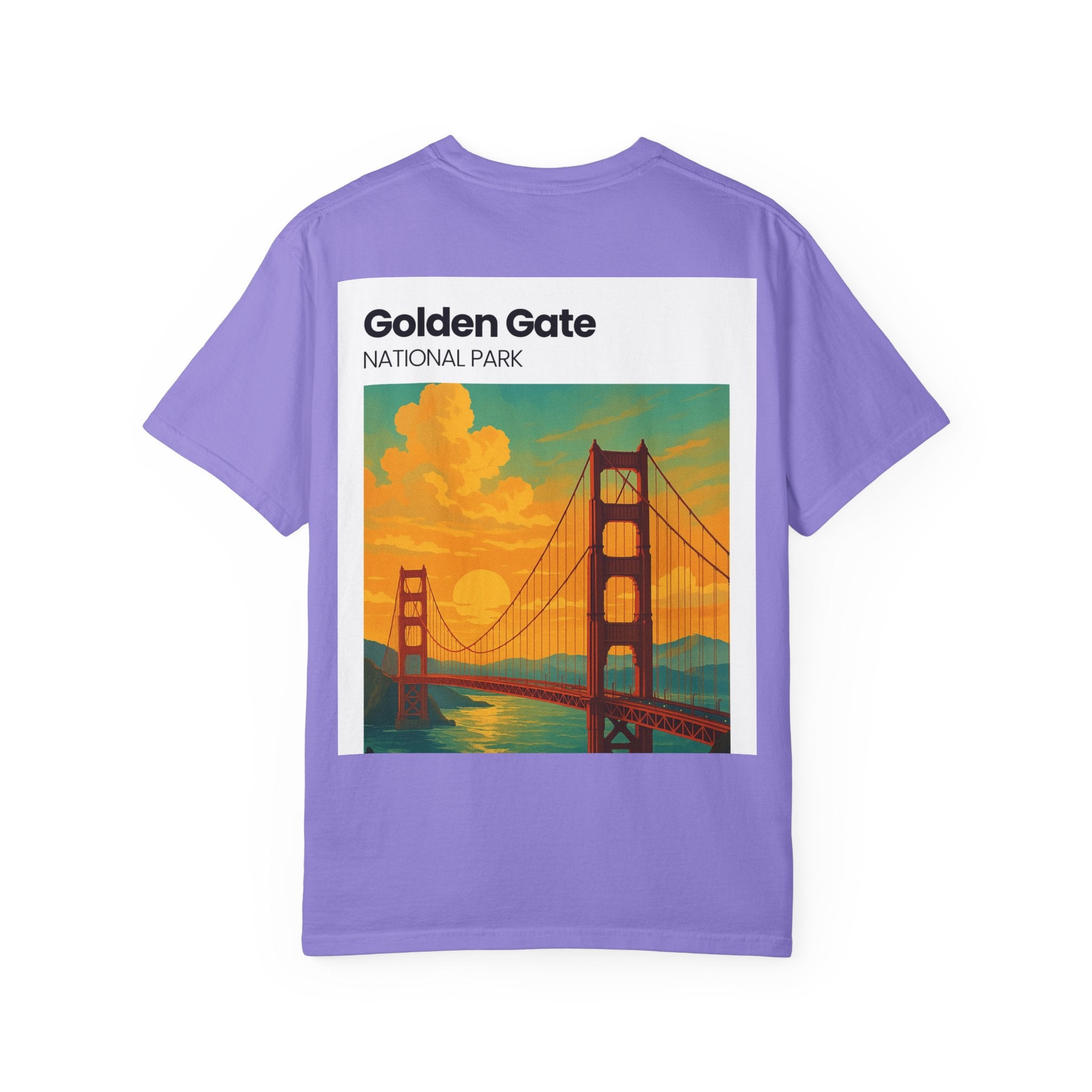 Golden Gate National Park Poster T-shirt | Vintage Sunset Bridge Design