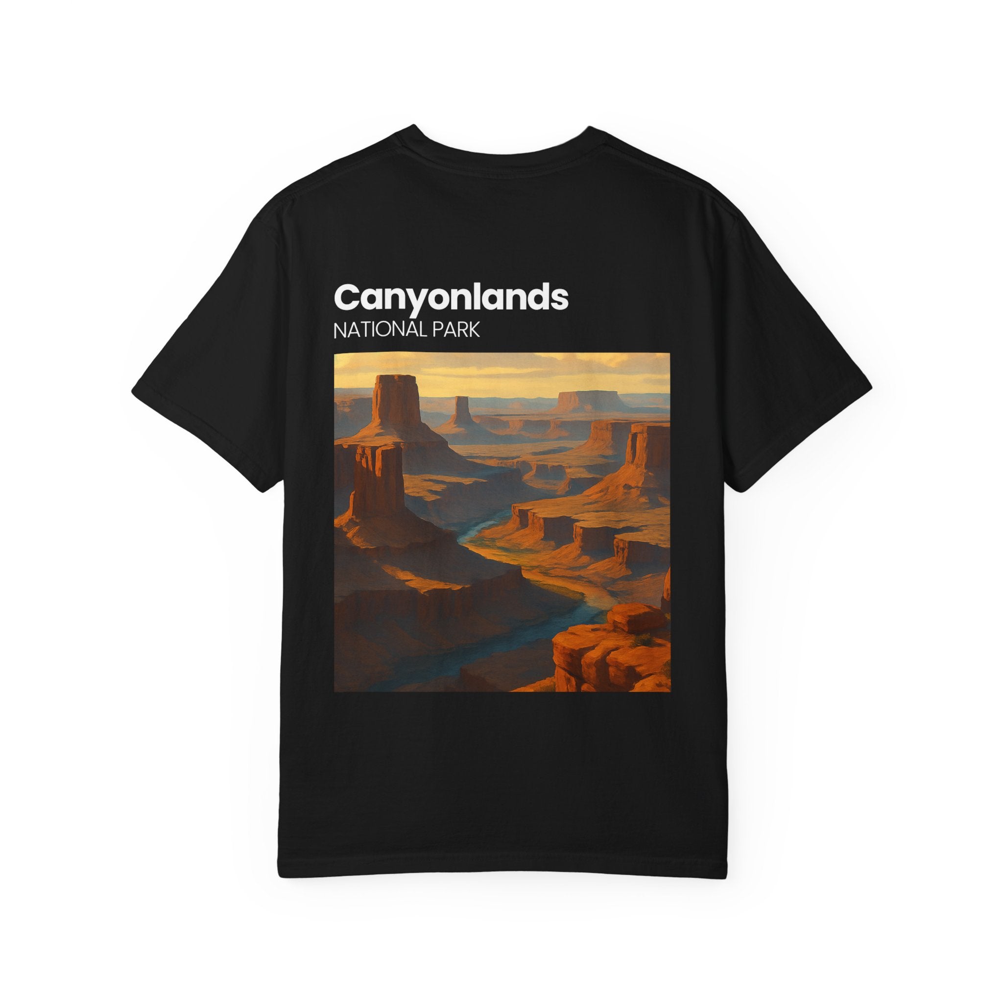 Canyonlands National Park landscape T-Shirt | desert canyon sunset