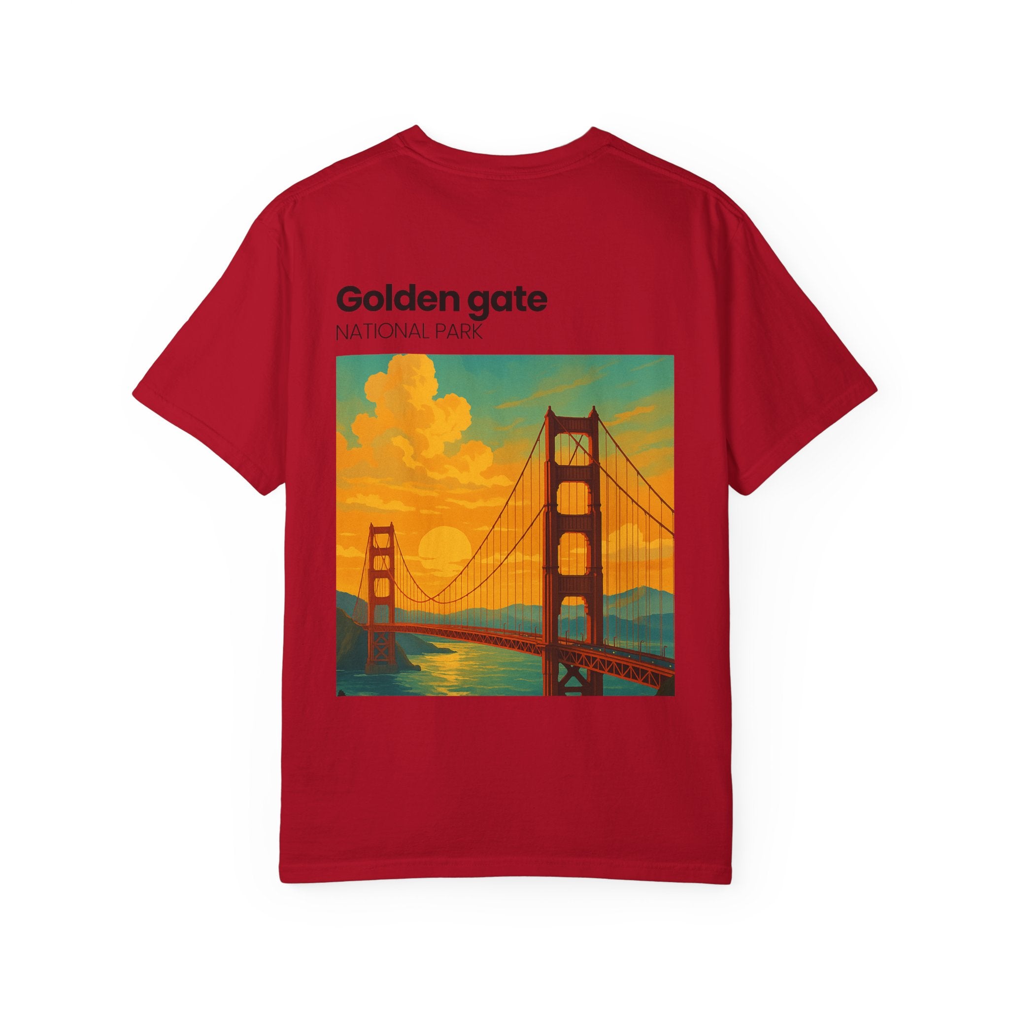 Golden Gate National Park Poster T-shirt | Vintage Sunset Bridge Design