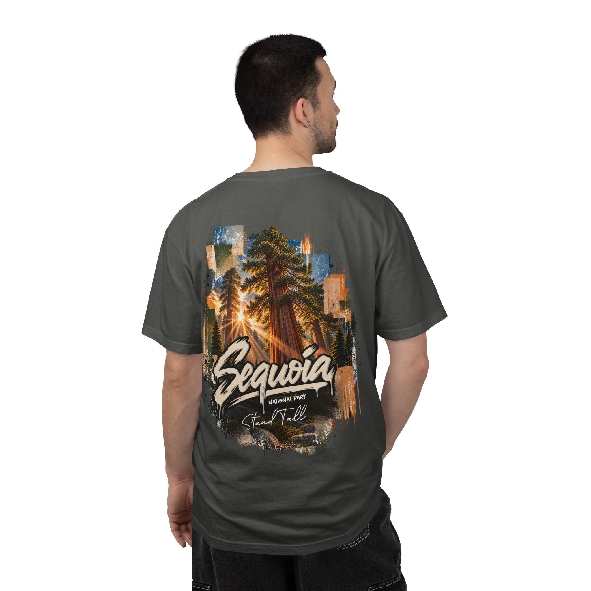 Sequoia National Park – Sun Beams Stand Tall Graphic T-Shirt