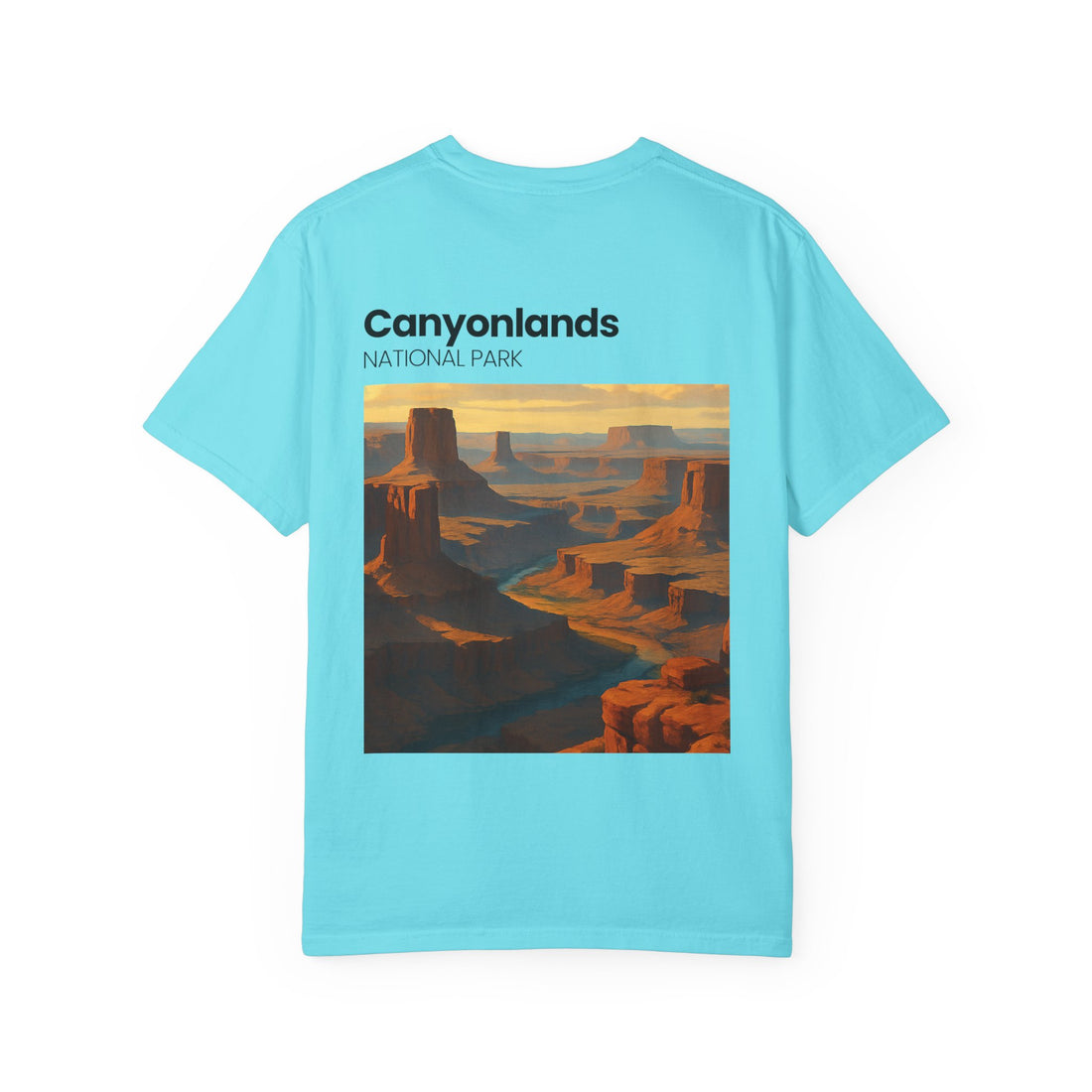 Canyonlands National Park landscape T-Shirt | desert canyon sunset