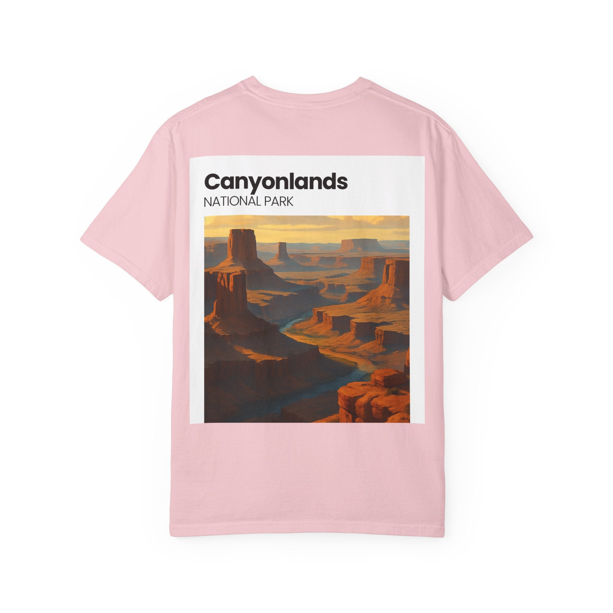 Canyonlands National Park landscape T-Shirt | desert canyon sunset
