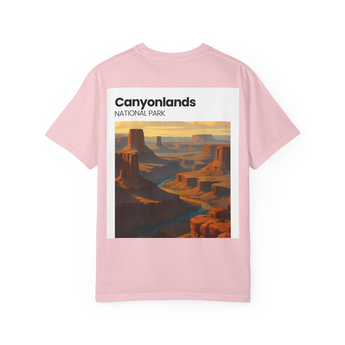 Canyonlands National Park landscape T-Shirt | desert canyon sunset