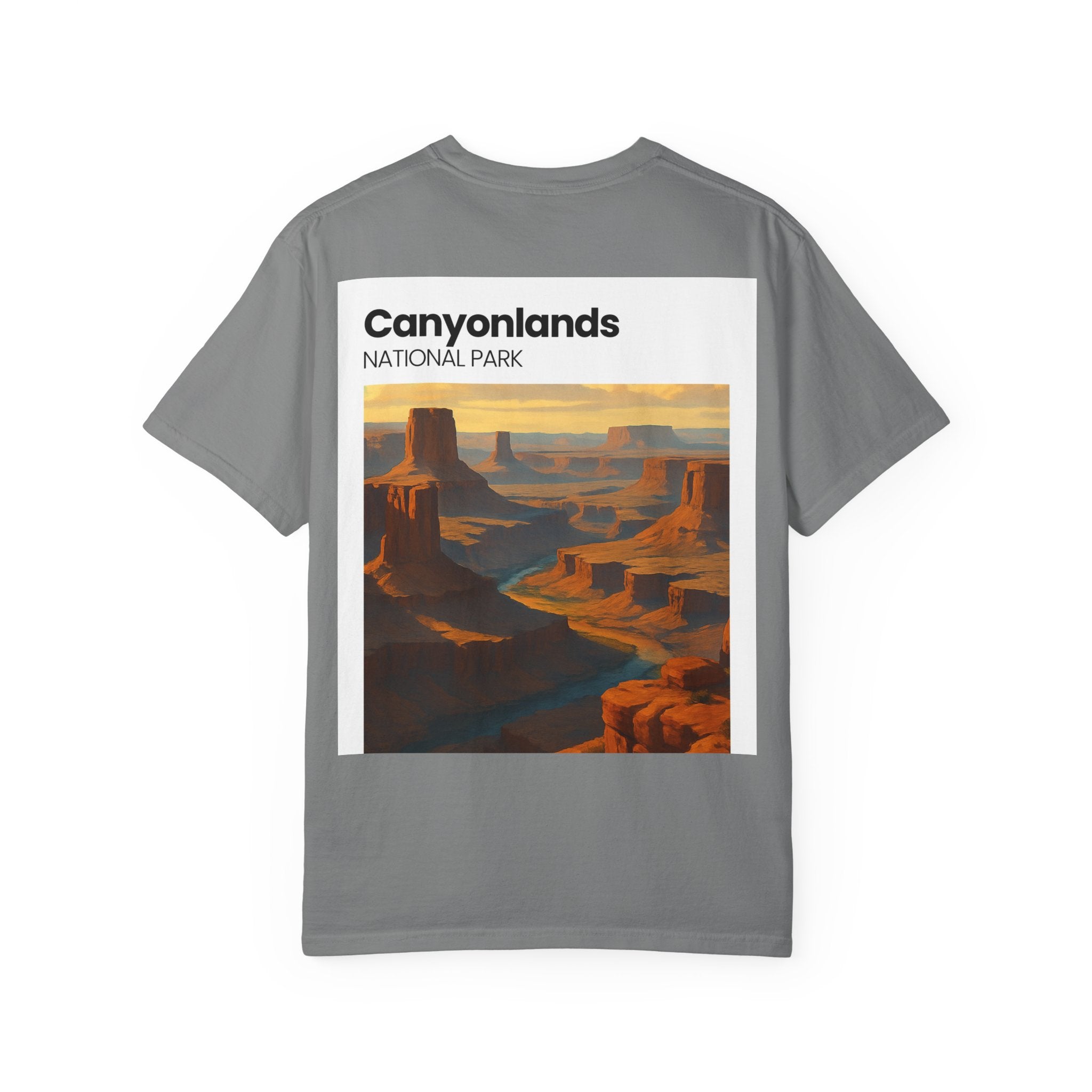 Canyonlands National Park landscape T-Shirt | desert canyon sunset
