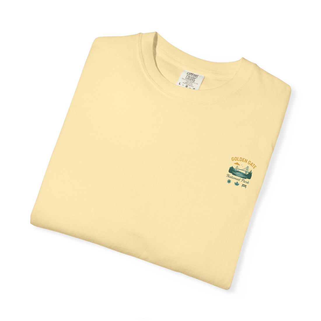 Golden Gate National Park Poster T-shirt | Vintage Sunset Bridge Design