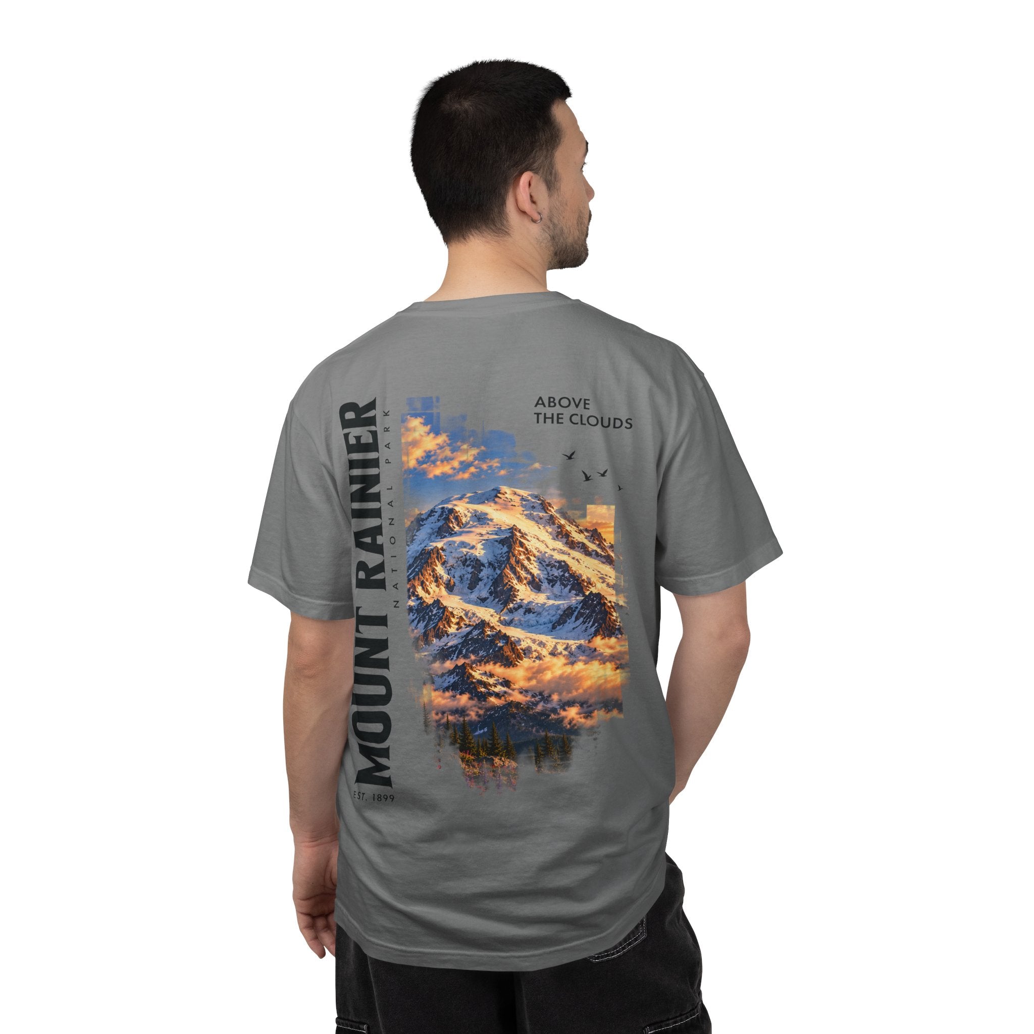Mount Rainier National Park – Rainier Peak Graphic T-Shirt