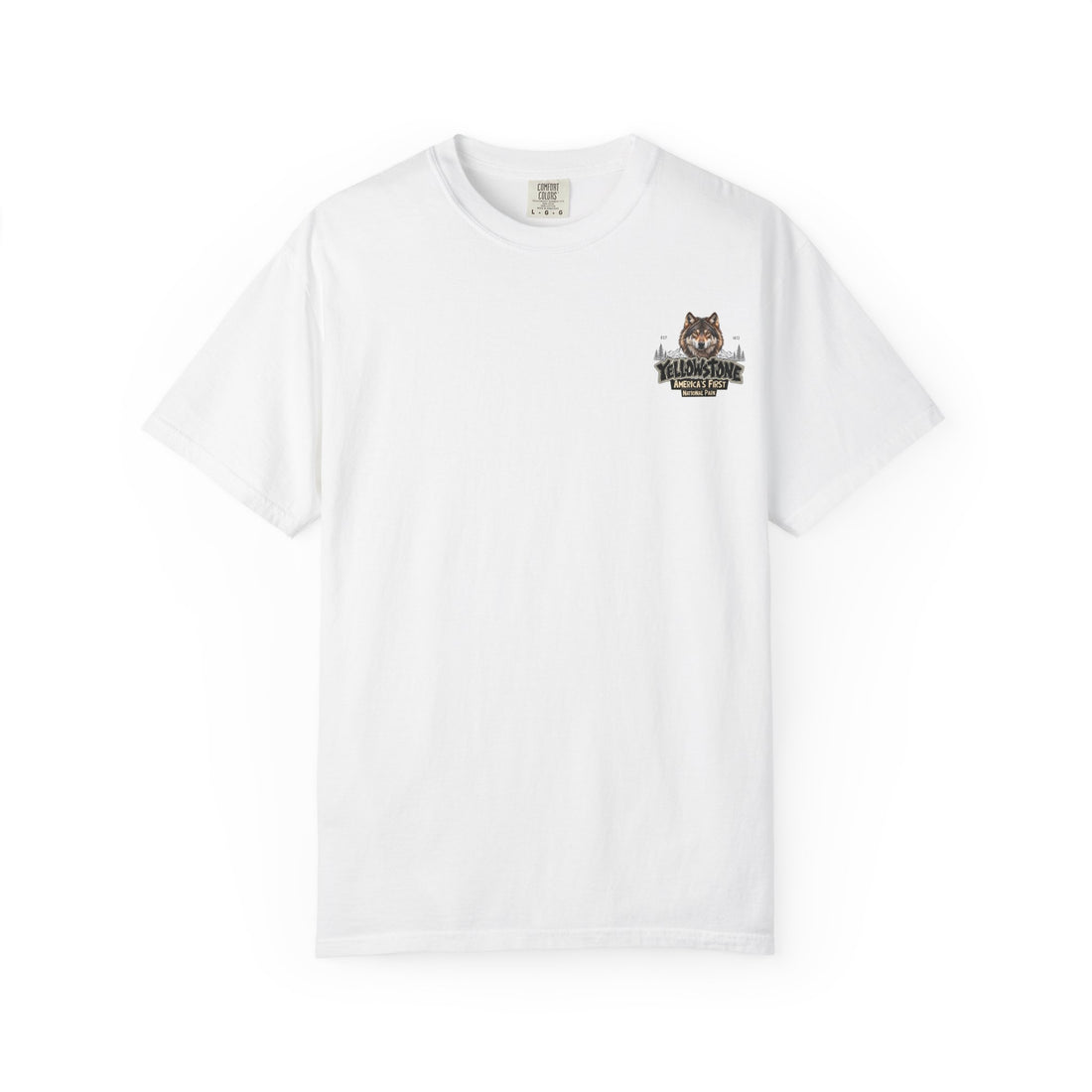 Yellowstone Wolf – Where the Wild Still Roams T-Shirt Model1