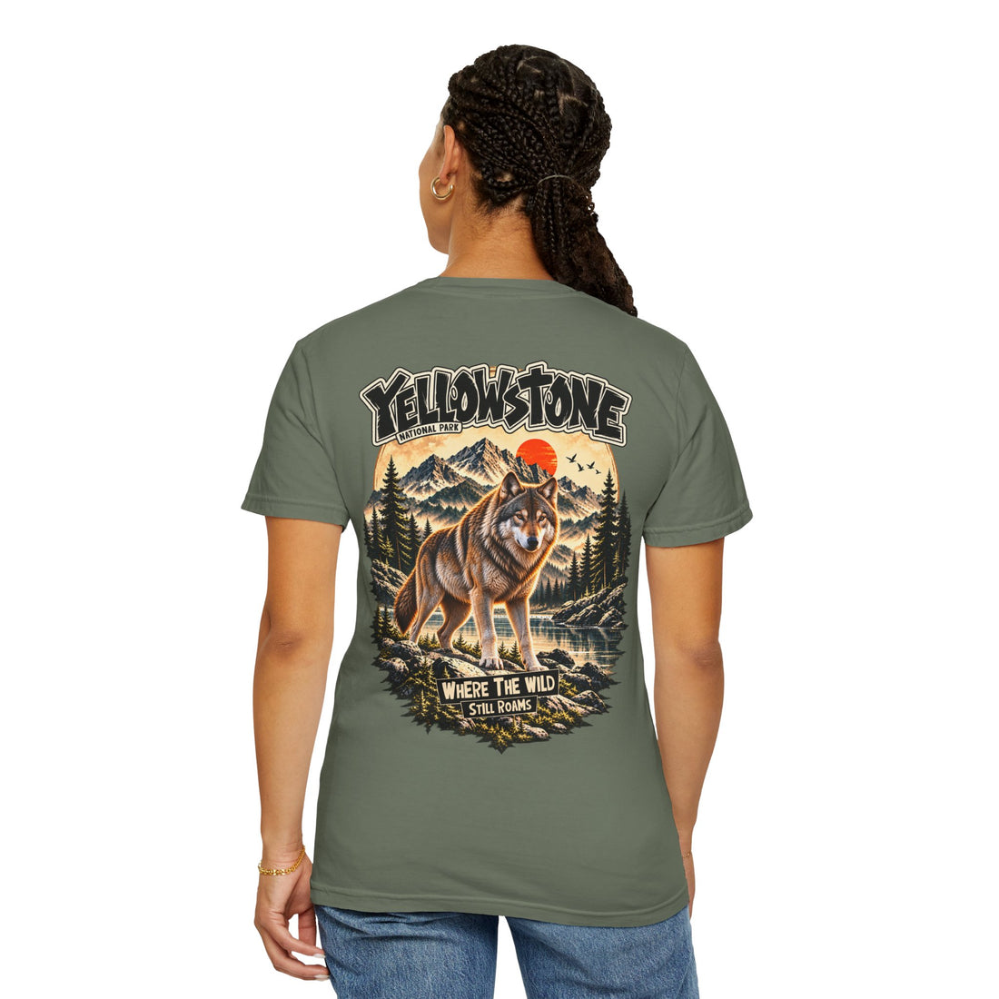 Yellowstone Wolf – Where the Wild Still Roams T-Shirt Model1