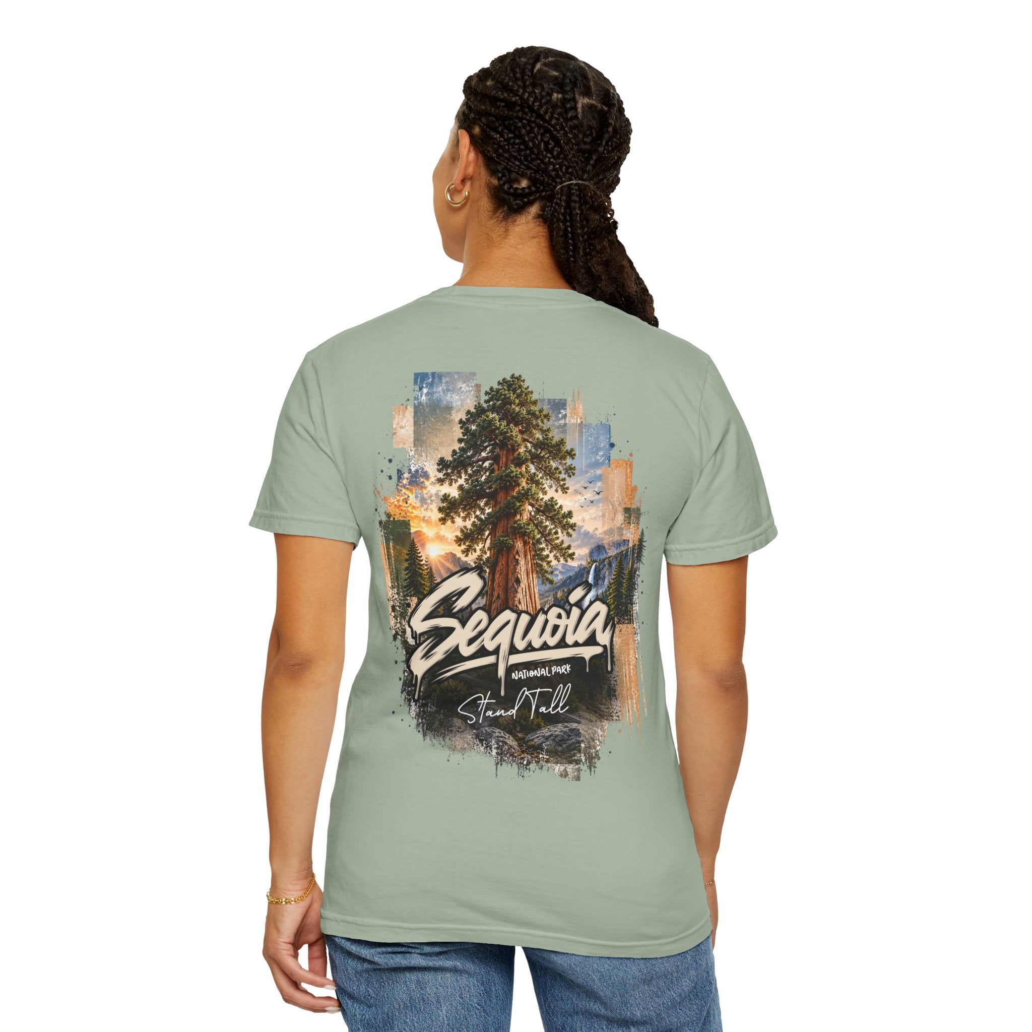 Sequoia National Park – Giant Sequoia Stand Tall Graphic T-Shirt