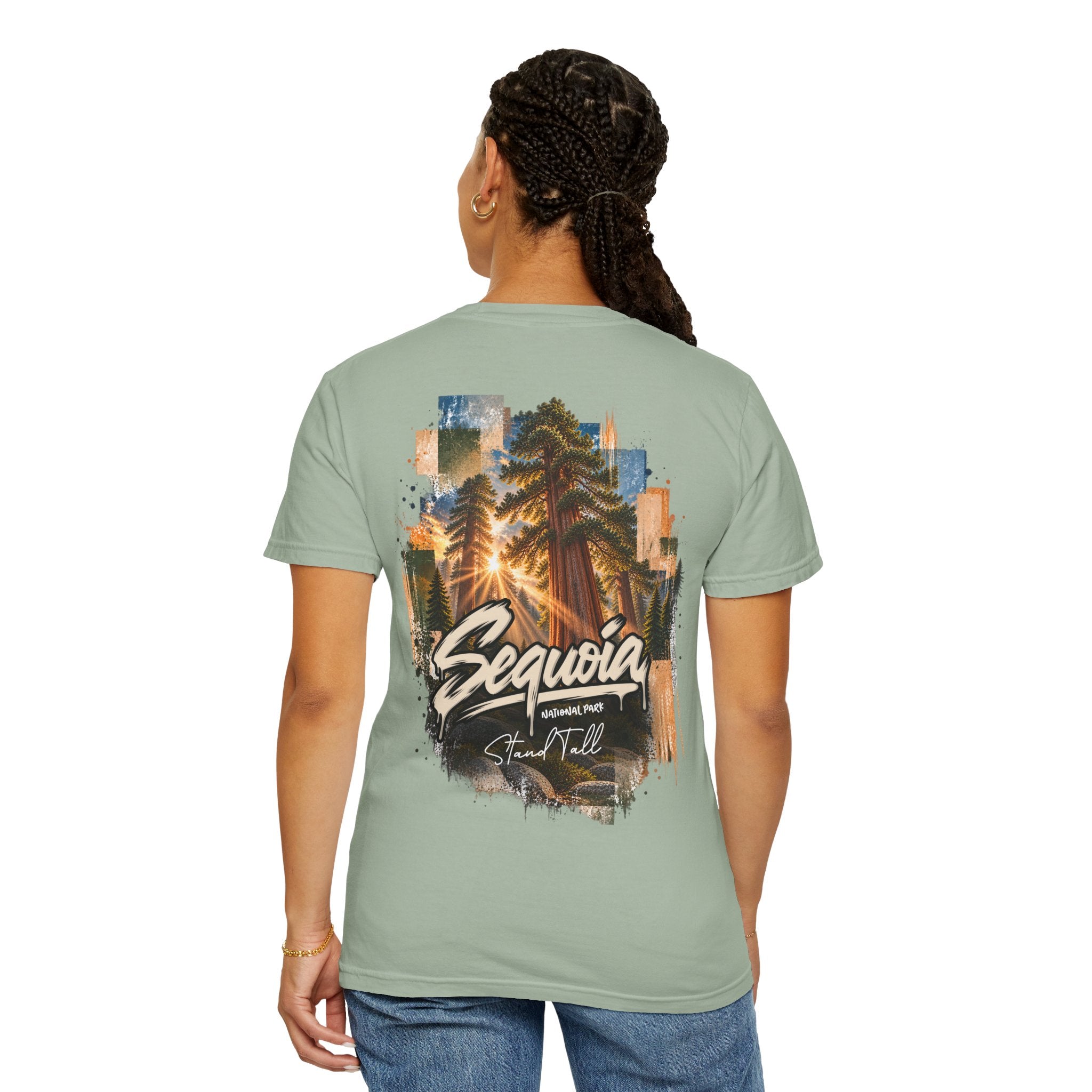 Sequoia National Park – Sun Beams Stand Tall Graphic T-Shirt
